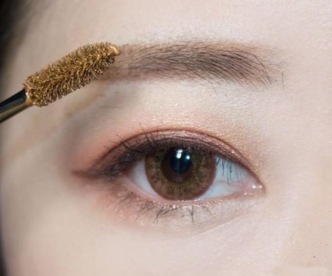 Mode-Augenbrauen-kosmetische Produkte vervollkommnen Brauen für langlebige Mattart