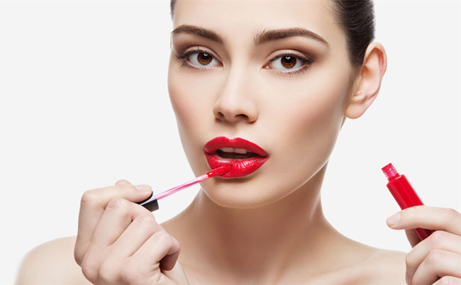 Kundenspezifische Lippenkosmetische Produkte 24 Stunden flüssige der Lipgloss-rote Farbe8ml Volumen-